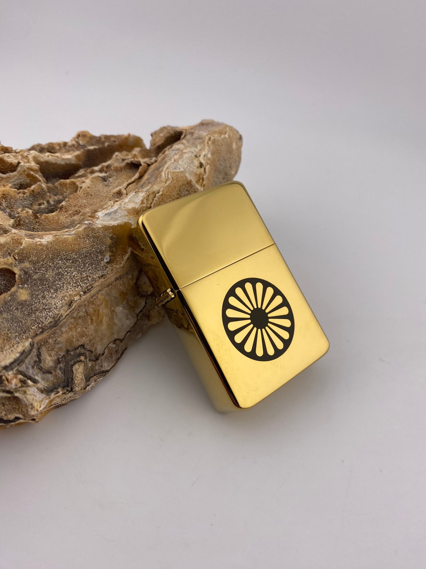 gouden stormaansteker met logo gegraveerd