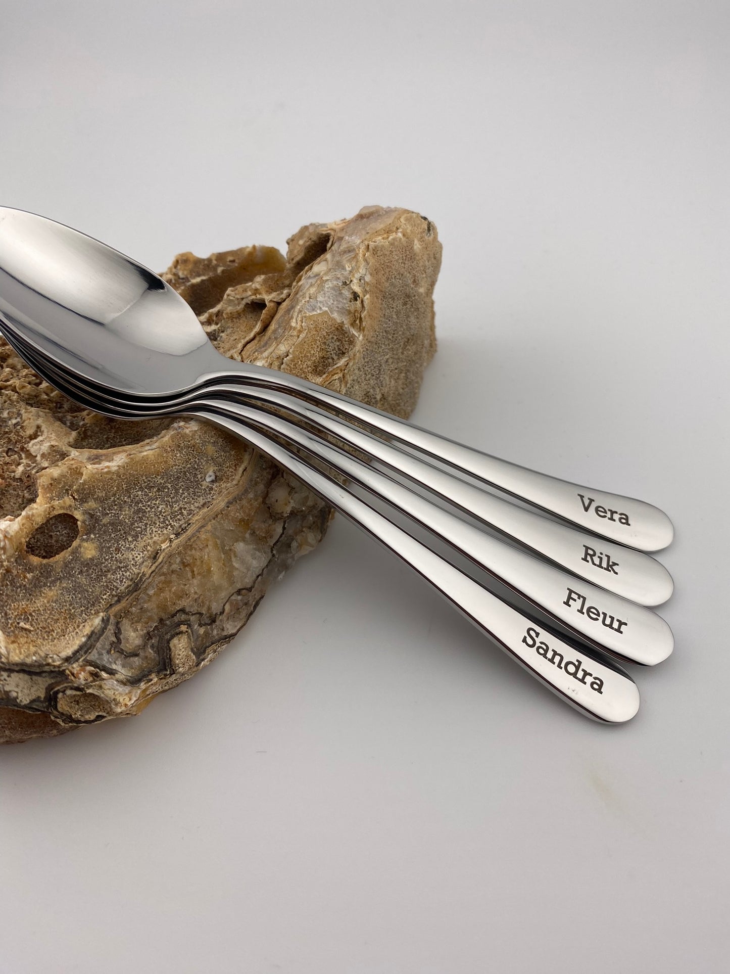 theelepels met naam graveren