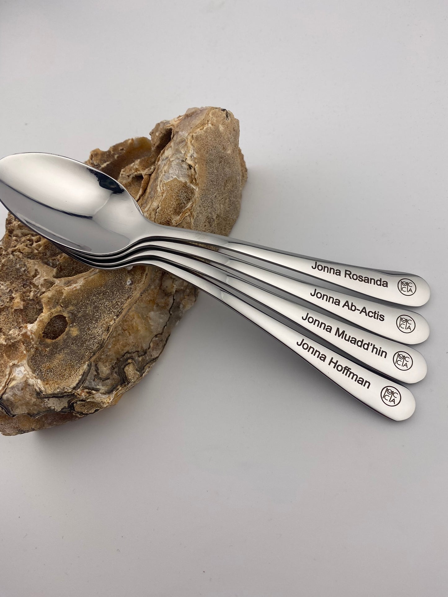 theelepels met logo gegraveerd